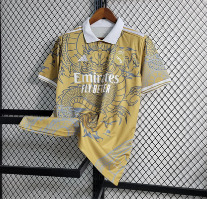 Maillot Real Madrid
Concept 2024/2025
Dragon