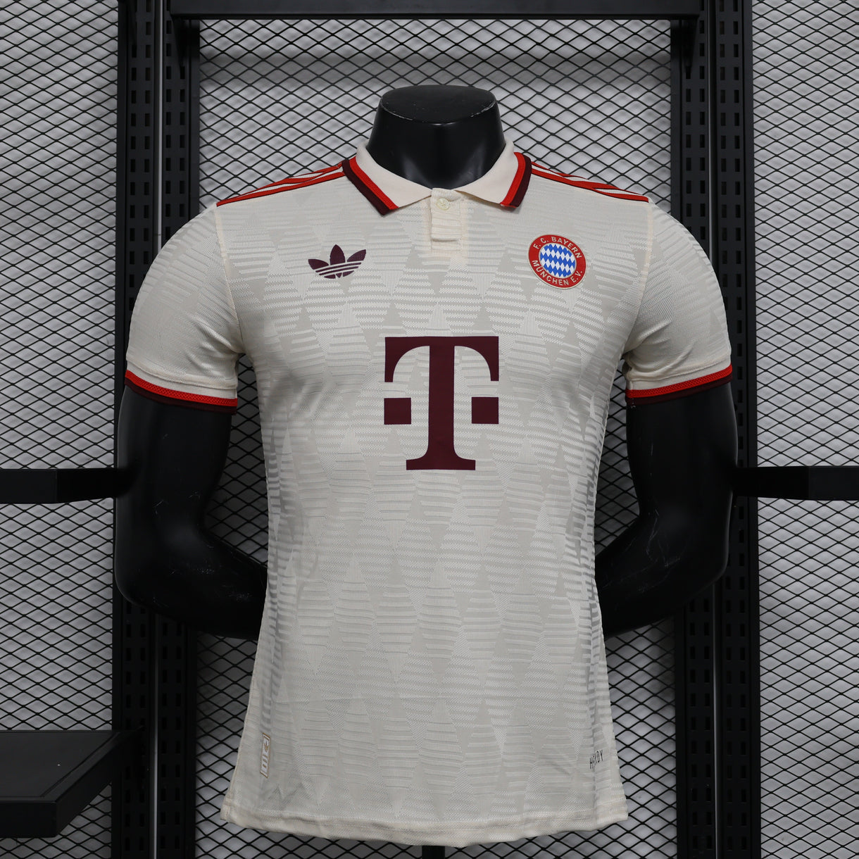 FC Bayern Munich
Third Version Joueur
2024/2025