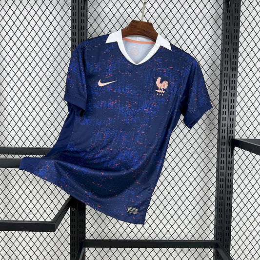 Équipe de France Féminine maillot foot domicile 2025 2026