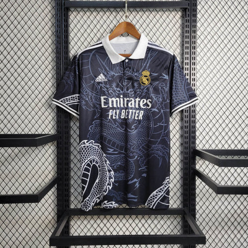 Maillot Real Madrid
Concept 2024/2025
Dragon