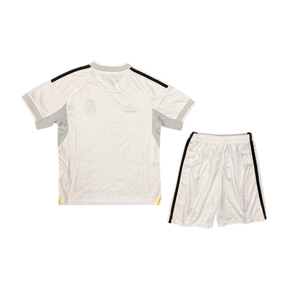 Kit Enfant Real Madrid Domicile 2025-2026