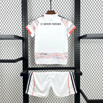Kit Enfant Bayern Munich Extérieur 2025-2026