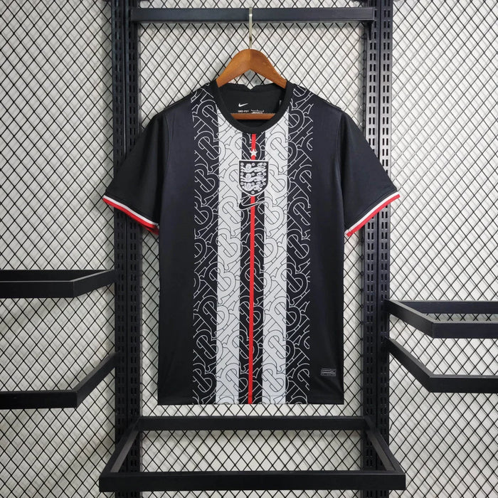 Maillot Angleterre foot concept 2024 2025 Burbery