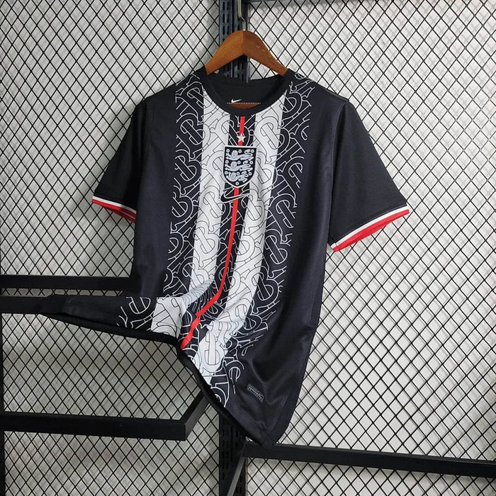 Maillot Angleterre foot concept 2024 2025 Burbery